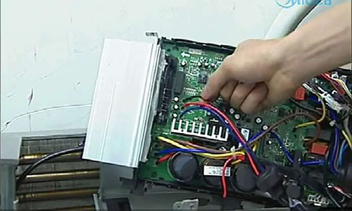 前锋美的空调电话是多少