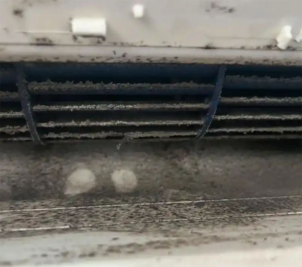 前锋空调吹的风有股烧焦味是怎么回事